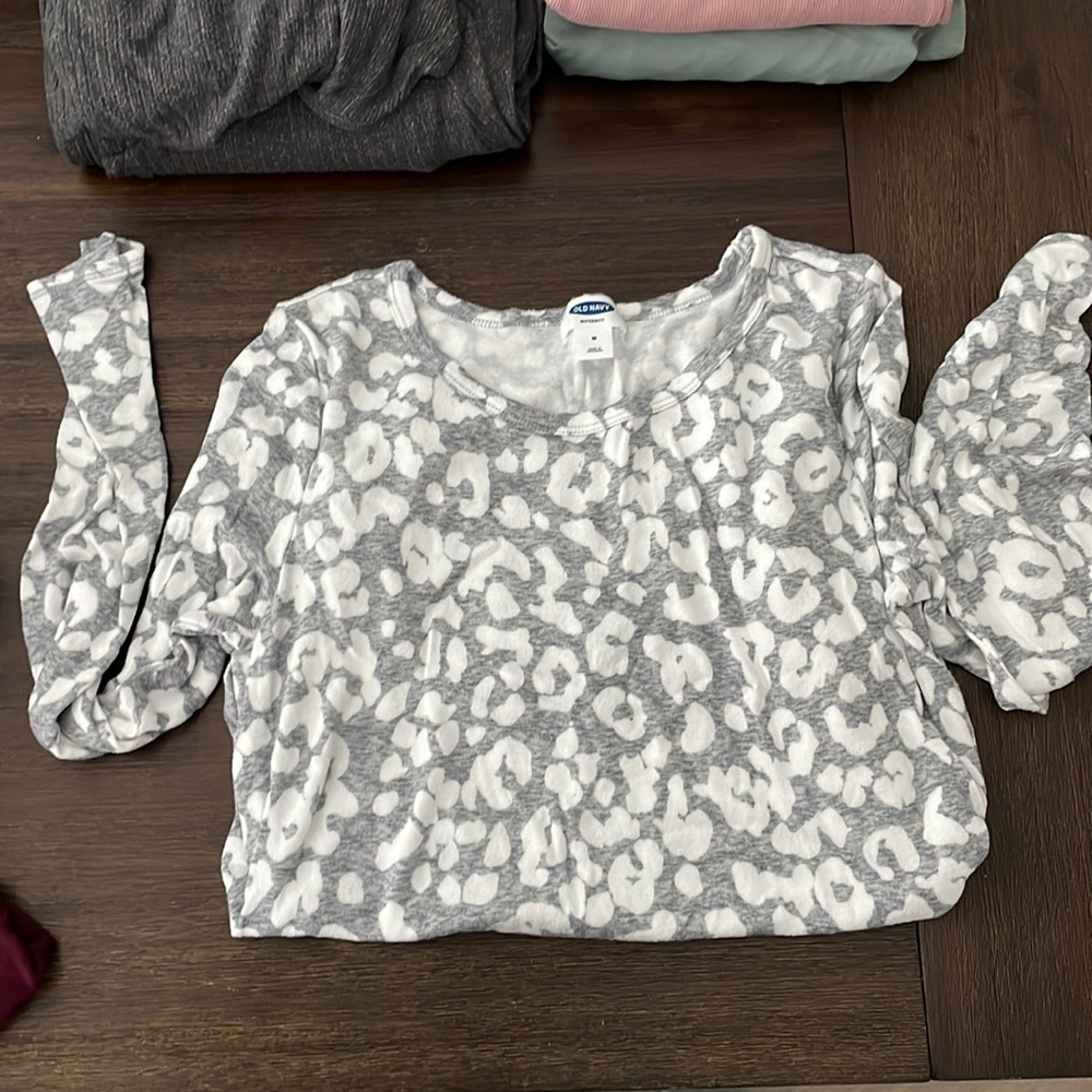 Maternity old navy  long sleeve shirt